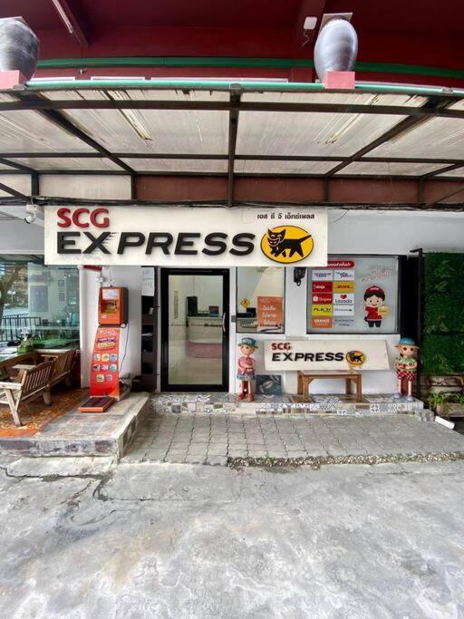 Ratanawong Place 823 Bangkok Eksteriør billede