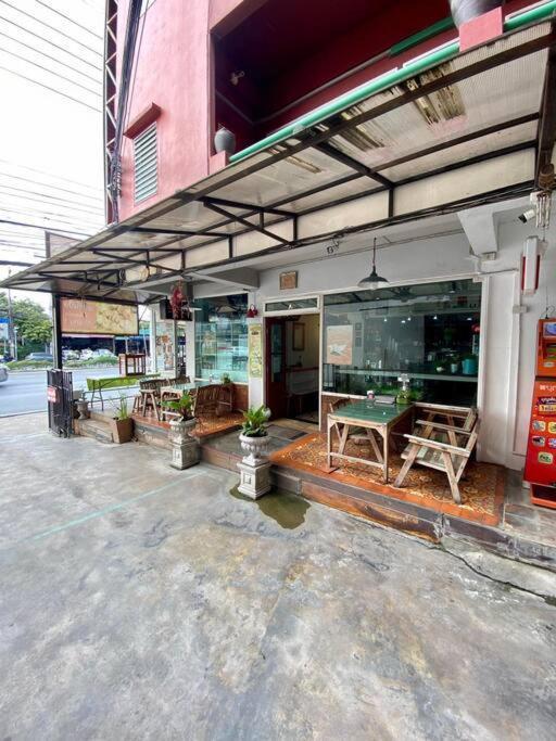 Ratanawong Place 823 Bangkok Eksteriør billede