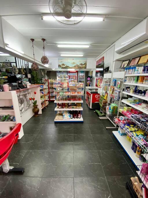 Ratanawong Place 823 Bangkok Eksteriør billede