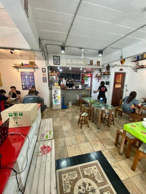 Ratanawong Place 823 Bangkok Eksteriør billede